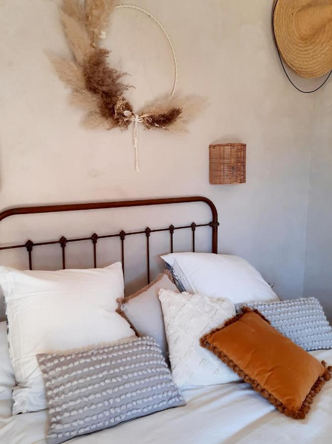 Le Petit Begou Bed & Breakfast Saint-Auban-d'Oze ภายนอก รูปภาพ