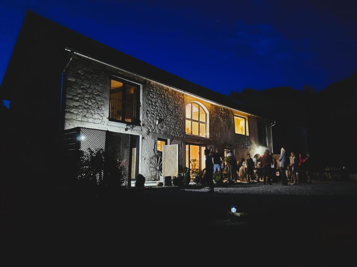 Le Petit Begou Bed & Breakfast Saint-Auban-d'Oze ภายนอก รูปภาพ
