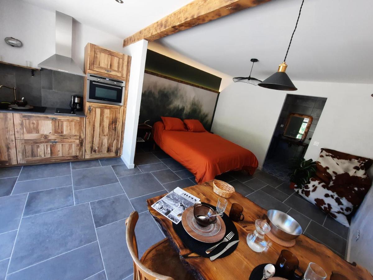 Le Petit Begou Bed & Breakfast Saint-Auban-d'Oze ภายนอก รูปภาพ