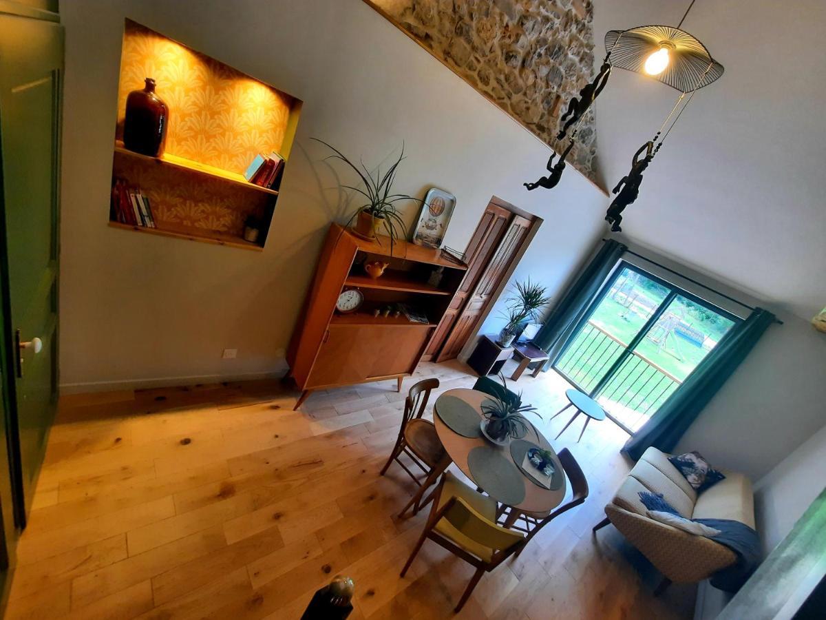 Le Petit Begou Bed & Breakfast Saint-Auban-d'Oze ภายนอก รูปภาพ